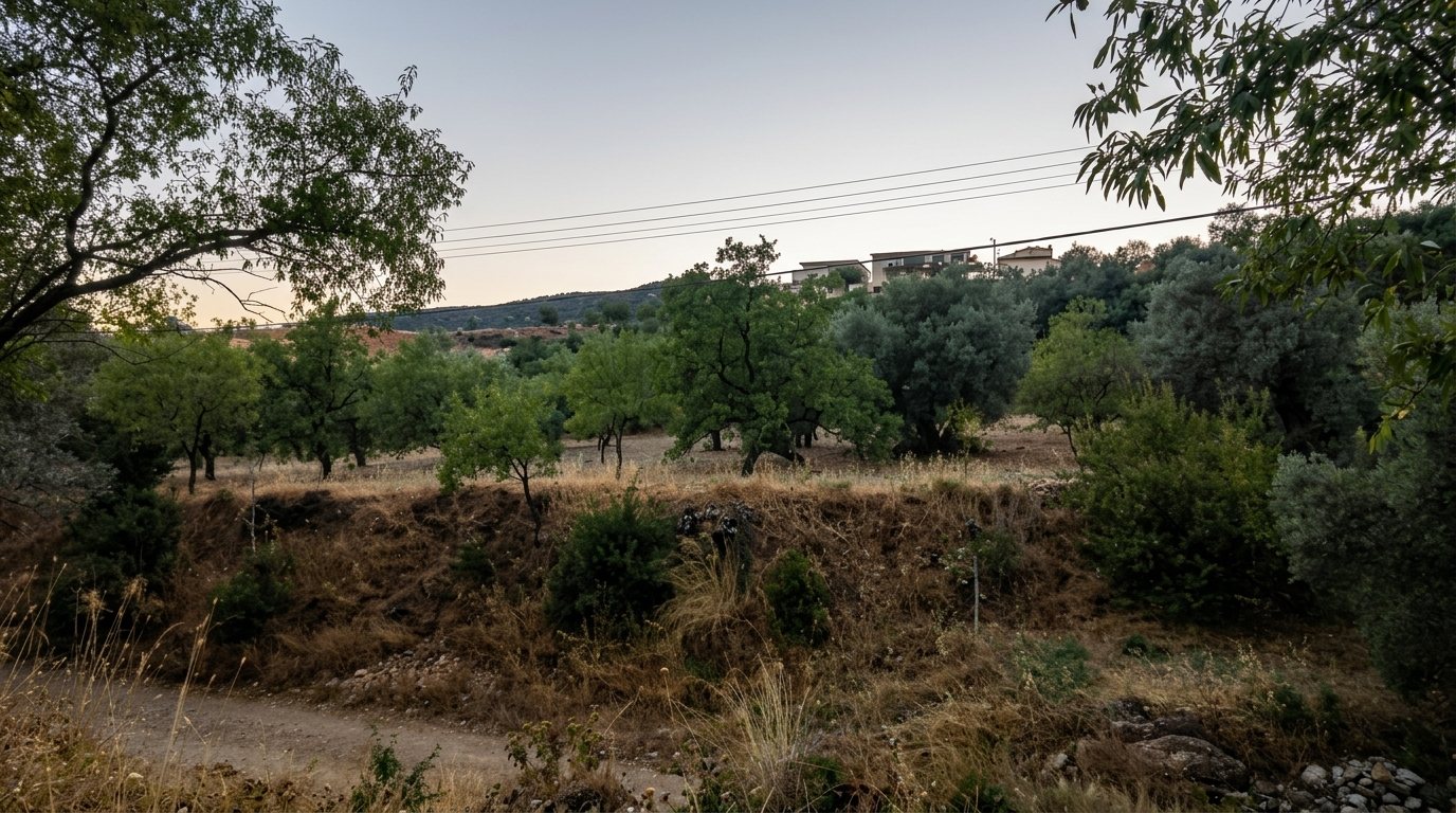 MÜKEMMEL LOKASYON ÇİFTLİK ARSASI